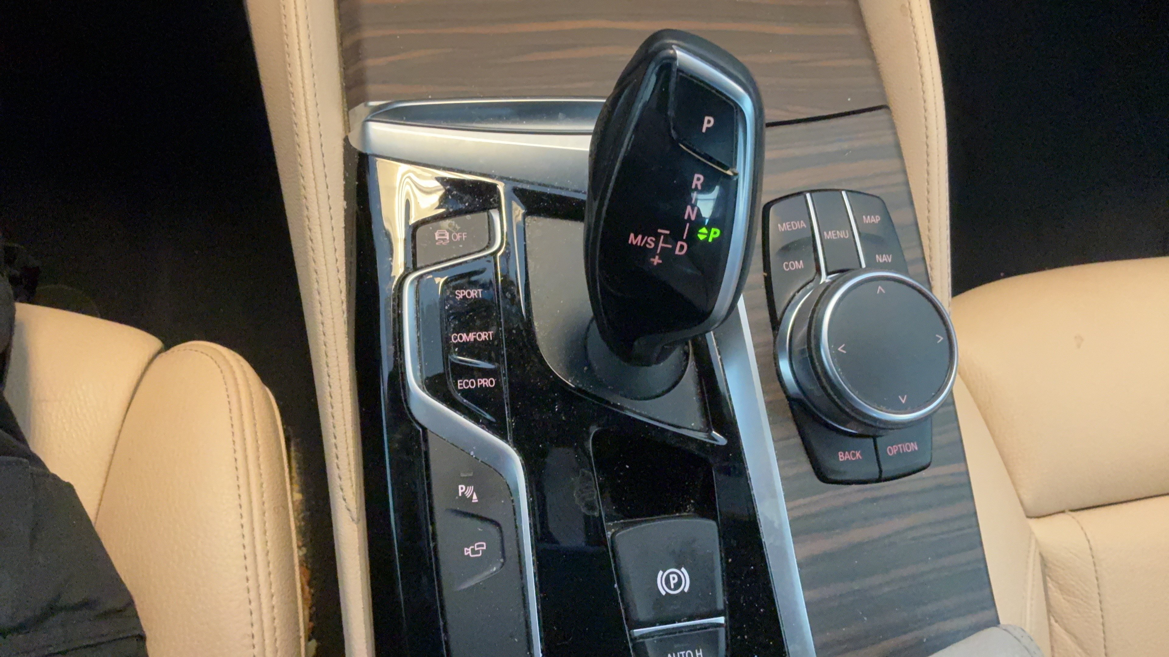 Used 2017 BMW 540i RWD image 16