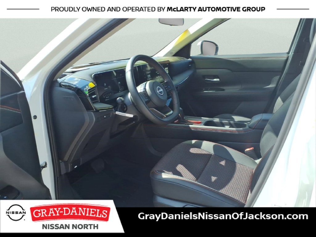 Certified 2025 Nissan Kicks SR AWD/4WD image 25