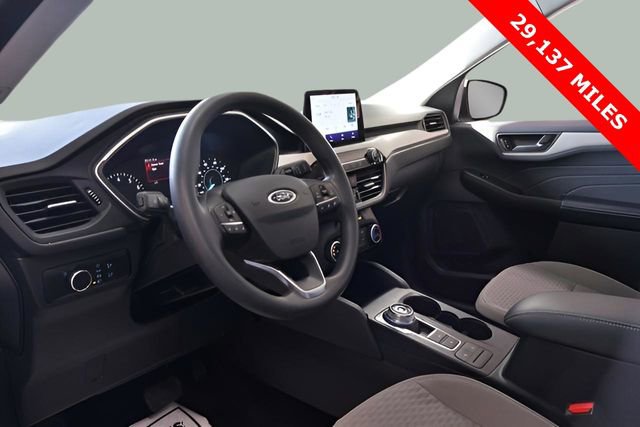 Used 2022 Ford Escape SE image 12