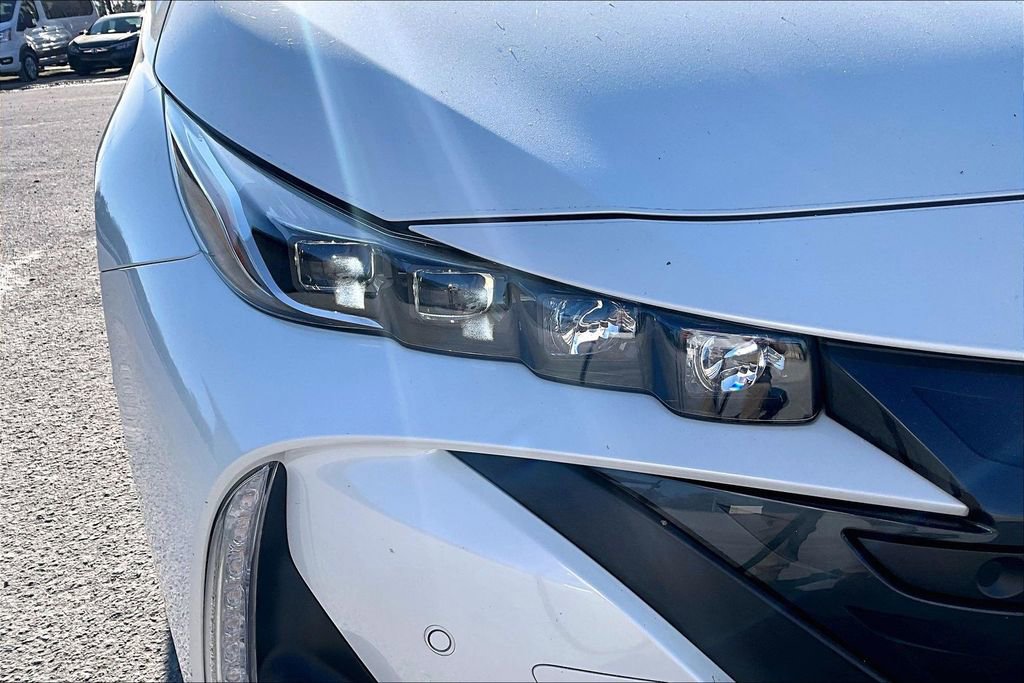Used 2019 Toyota Prius Prime Advanced FWD image 30