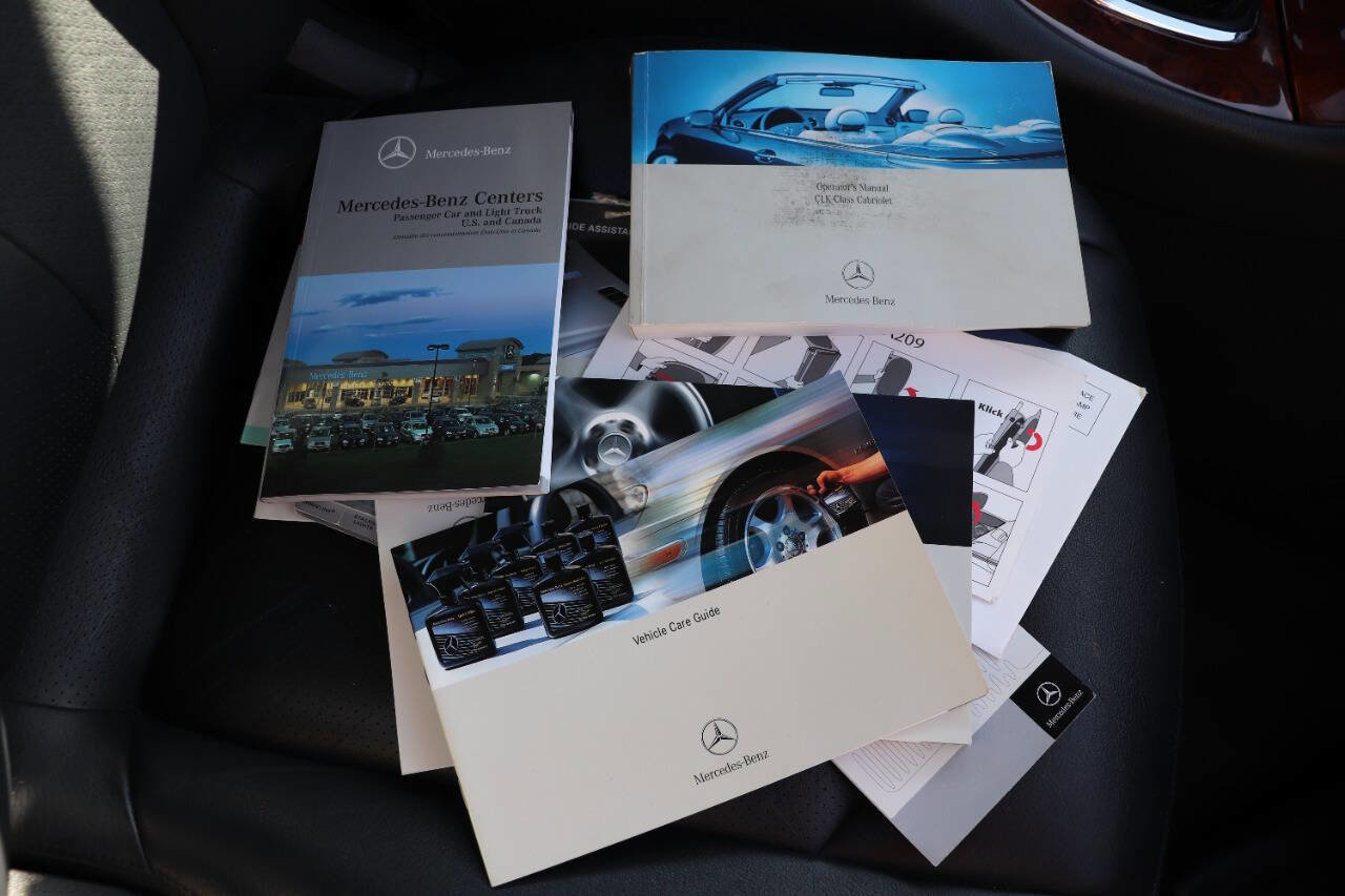 Used 2005 Mercedes-Benz CLK 320 Cabriolet image 61