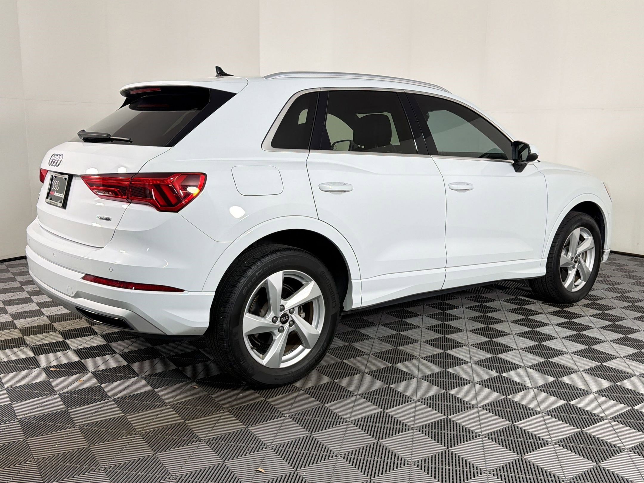 Certified 2022 Audi Q3 2.0T Premium w/ Convenience Package image 7