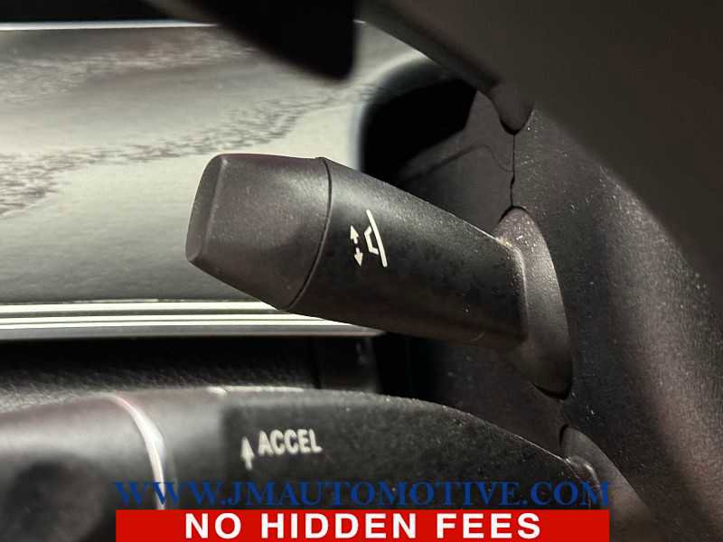 Used 2018 Mercedes-Benz E 300 4MATIC image 38