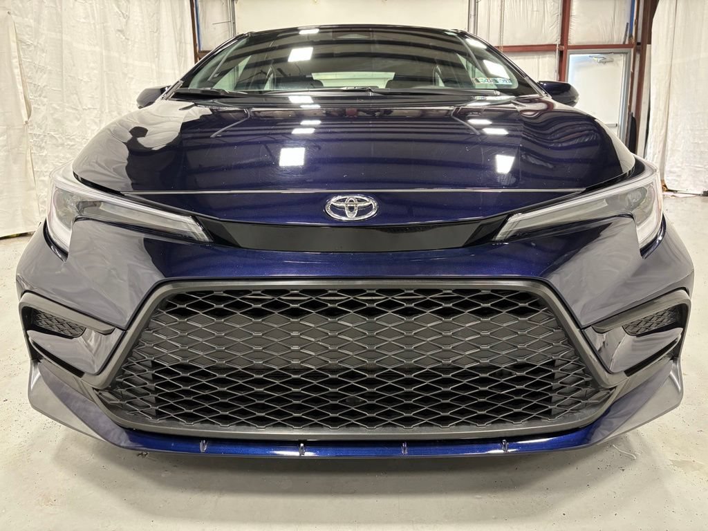 Used 2026 Toyota Corolla SE FWD image 2