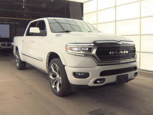 Used 2022 RAM 1500 Limited w/ Body-Colour Bumper Group image 2