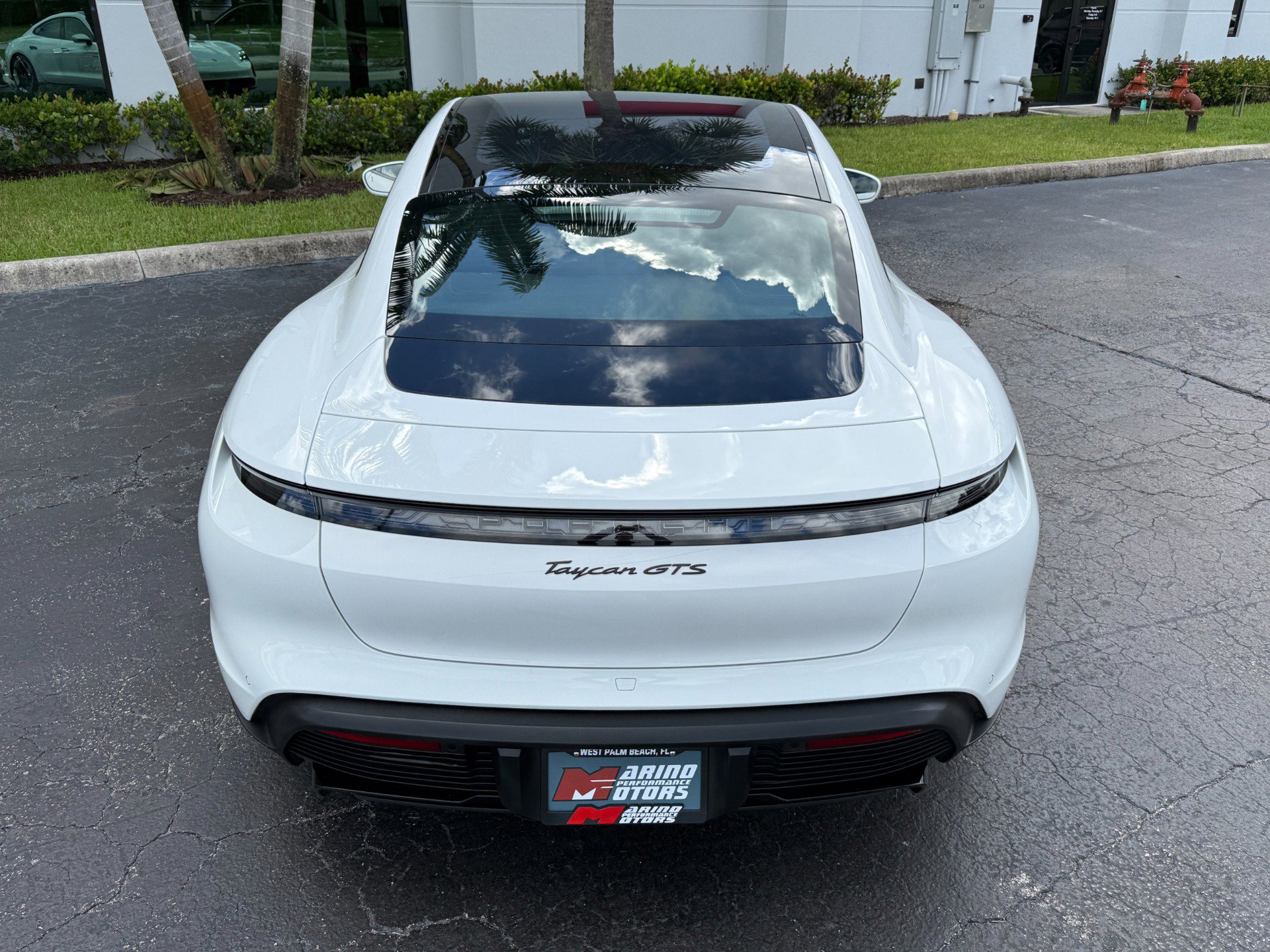 Used 2022 Porsche Taycan GTS image 20