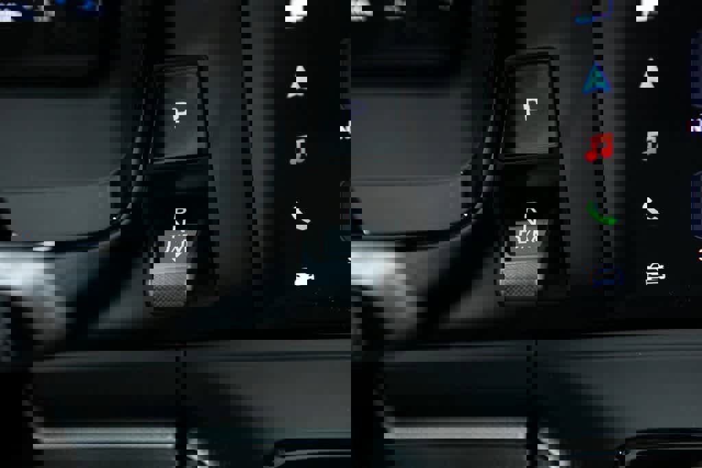 New 2025 Porsche Panamera 4 image 29