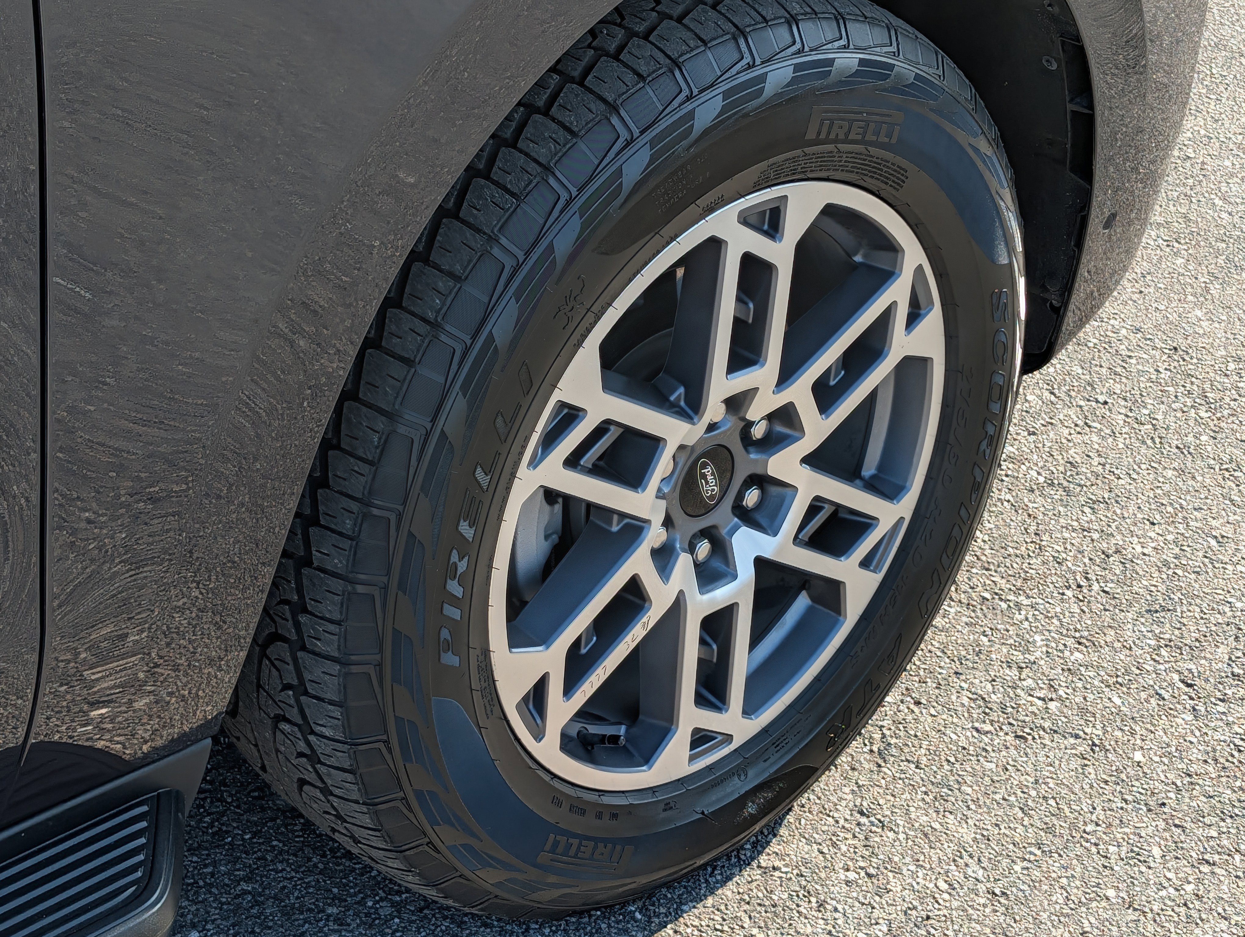 Certified 2025 Ford Expedition Active AWD/4WD image 12