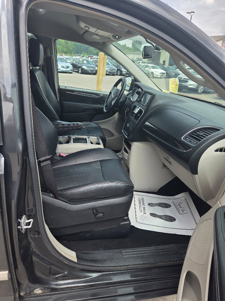 Used 2012 Chrysler Town & Country Touring w/ Entertainment Group #1 image 11