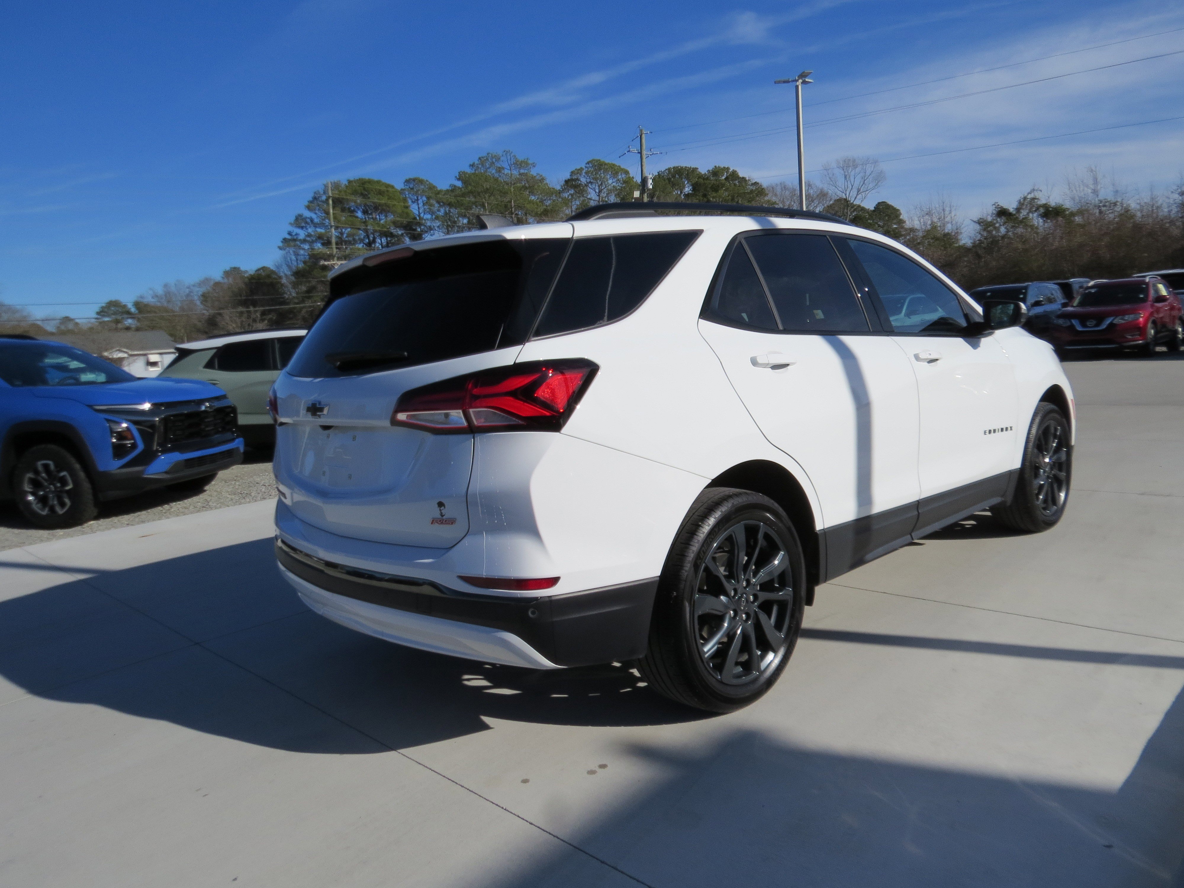 Used 2022 Chevrolet Equinox RS w/ RS Leather Package image 5