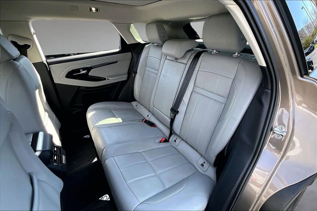 Used 2020 Land Rover Range Rover Evoque SE image 26