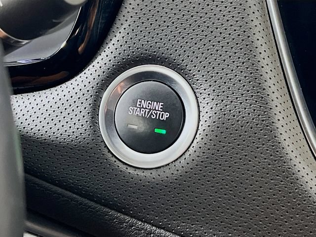 Used 2025 Cadillac XT5 Luxury FWD image 16