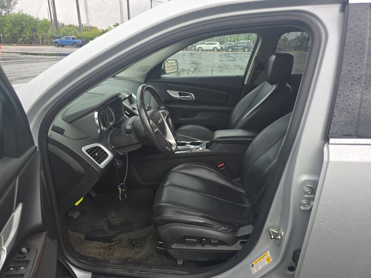 Used 2011 GMC Terrain SLE image 5