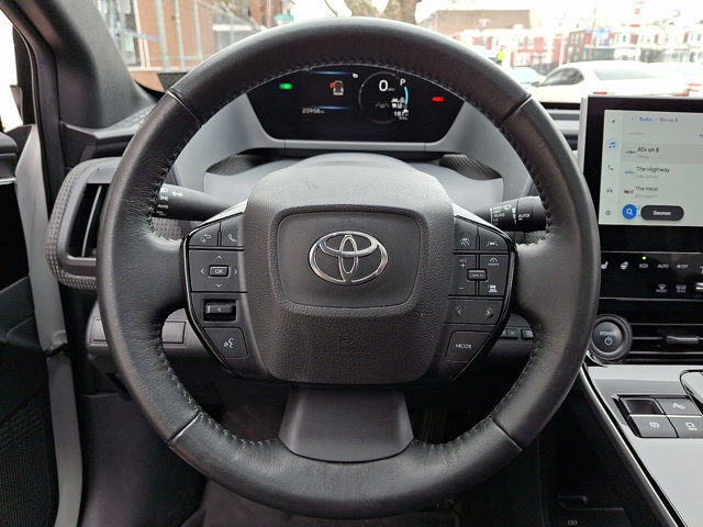 Used 2024 Toyota bZ4X XLE w/ Weather Package image 19