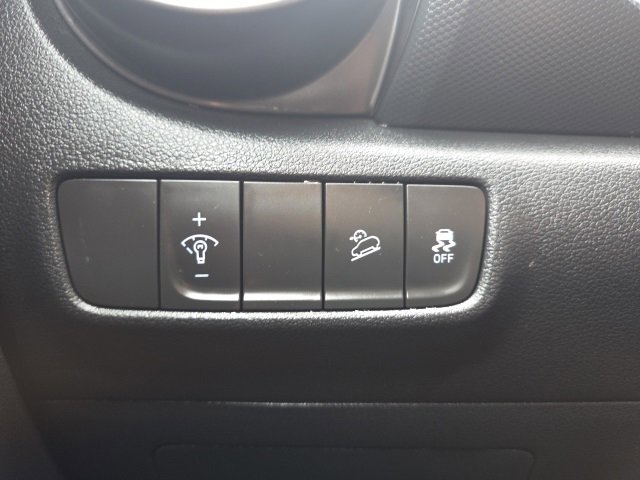 Used 2023 Hyundai Kona SEL w/ Cargo Package image 11