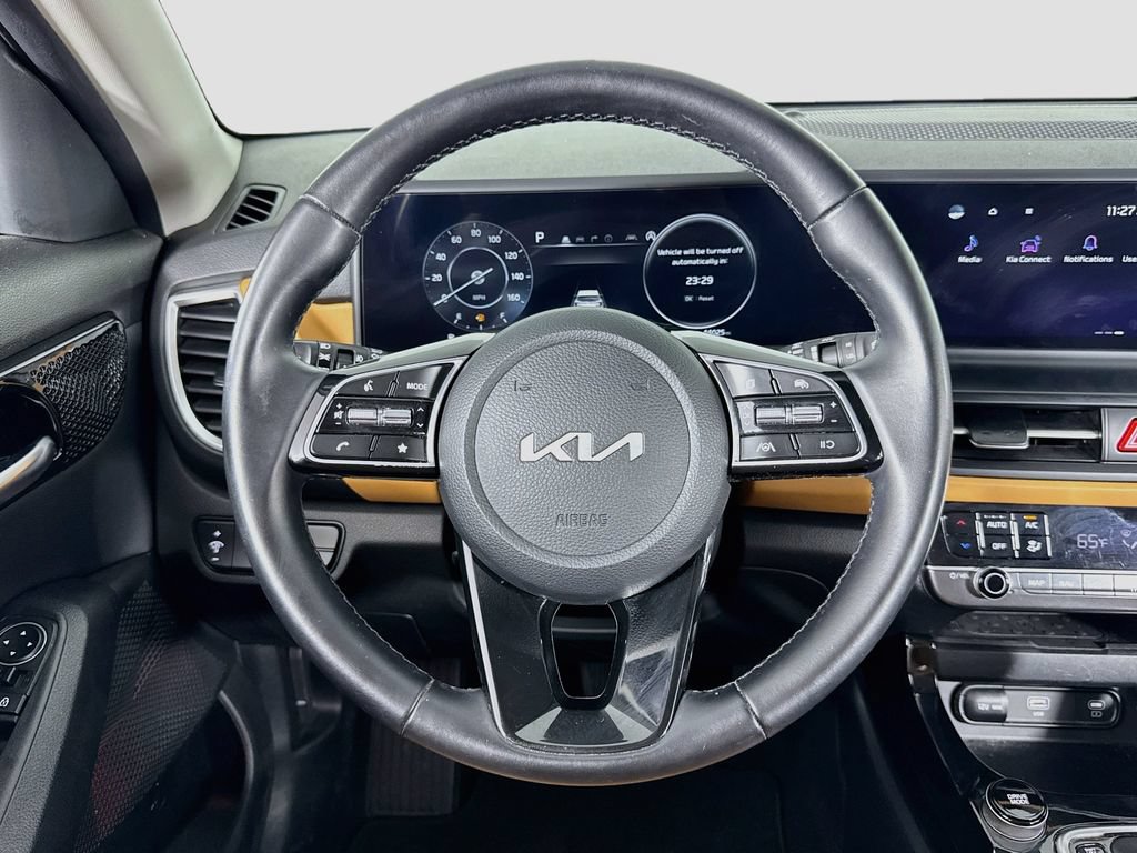 Used 2024 Kia Seltos EX AWD/4WD image 19