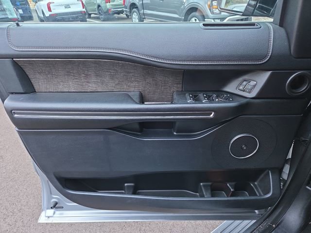 Used 2020 Ford Expedition Max Limited image 18