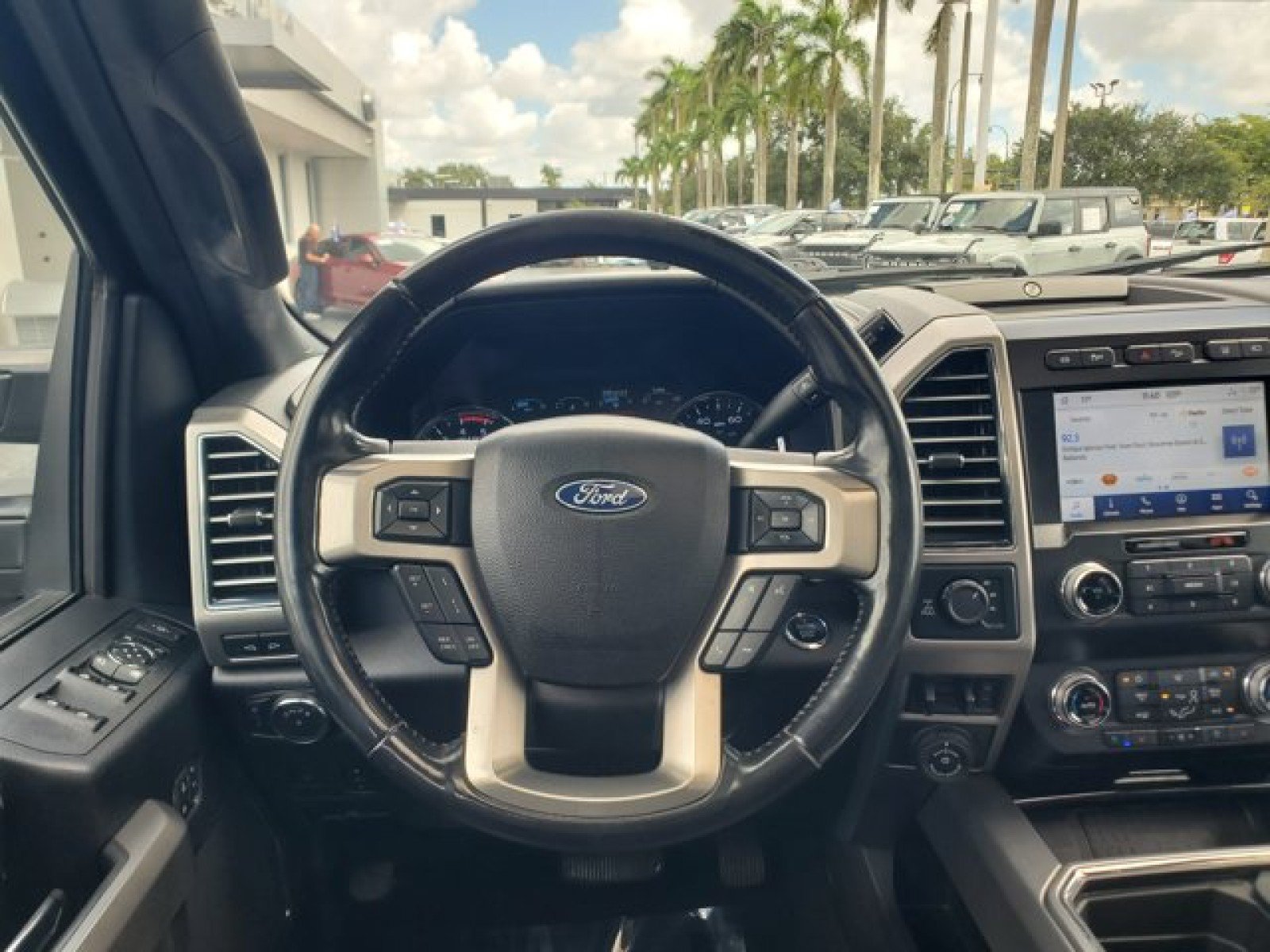 Used 2021 Ford F250 Platinum w/ FX4 Off-Road Package AWD/4WD image 17