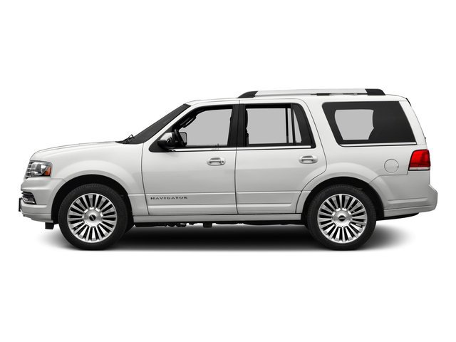Used 2016 Lincoln Navigator Select RWD image 3