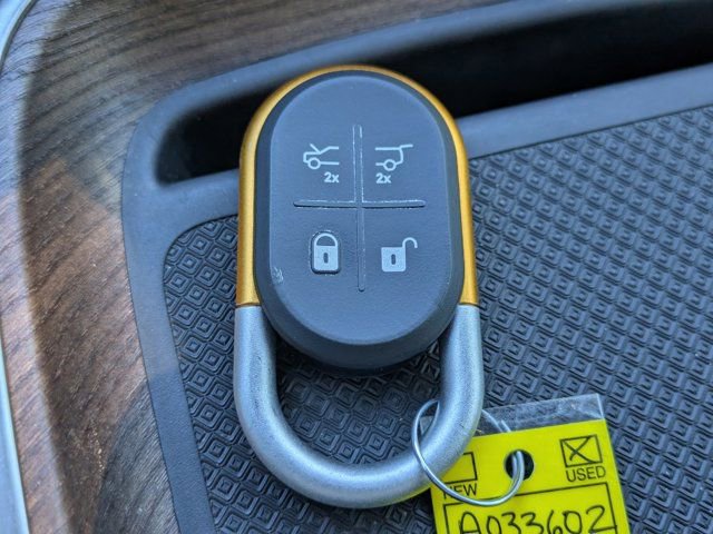 Used 2024 Rivian R1S Adventure image 22