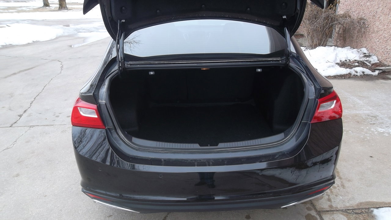 Used 2025 Chevrolet Malibu RS image 6