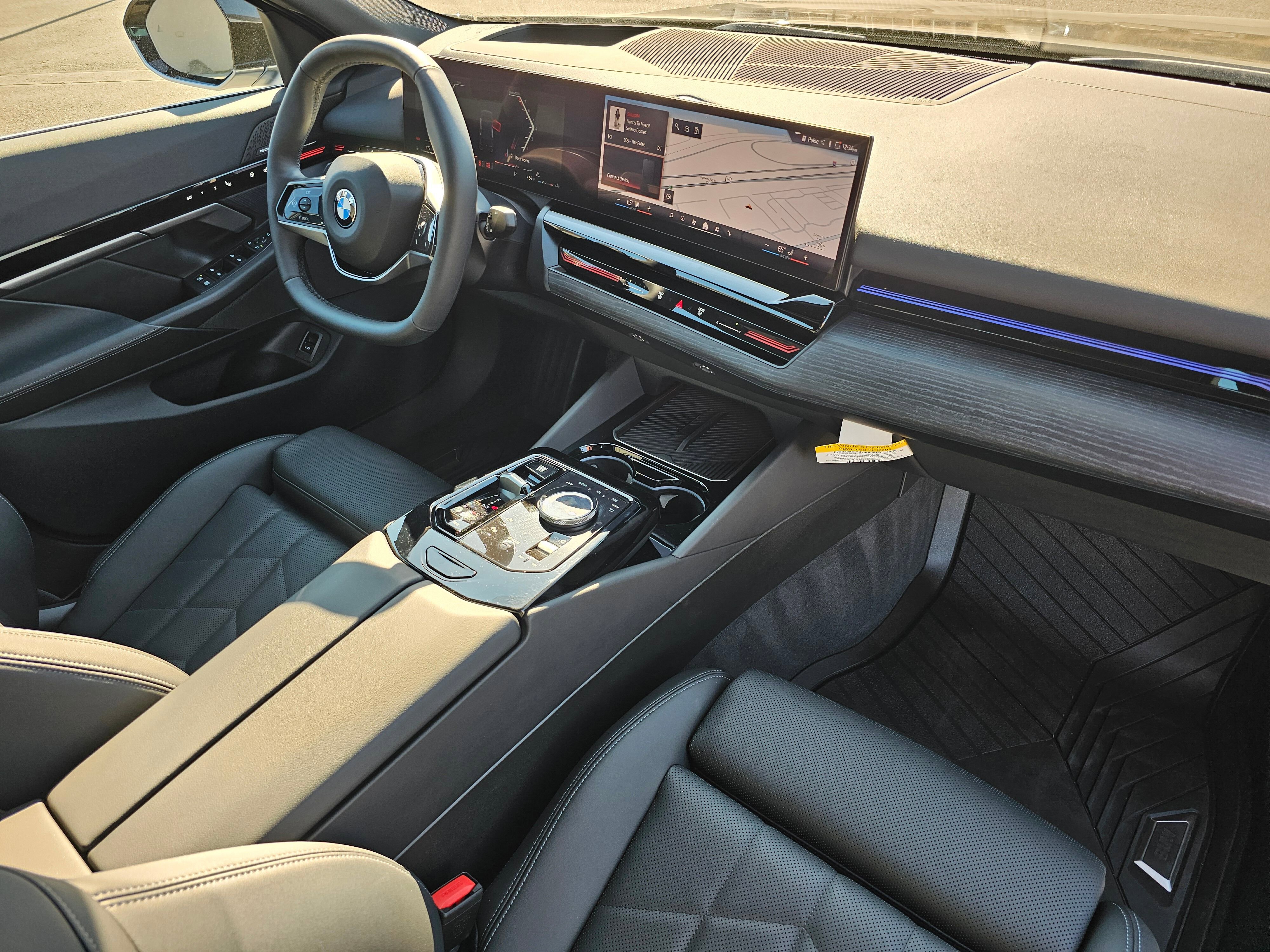 Certified 2025 BMW 530i xDrive w/ Premium Package image 16