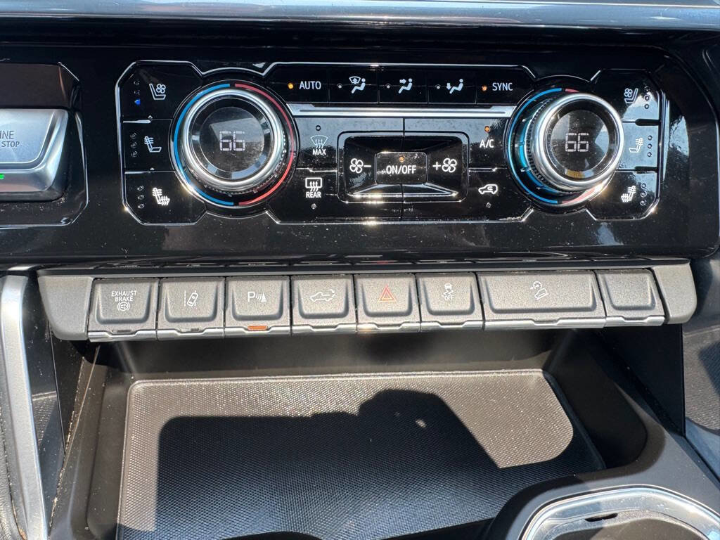 Used 2024 GMC Sierra 2500 Denali w/ Denali Reserve Package image 32