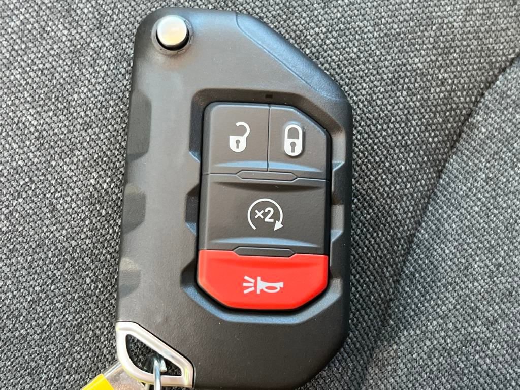 New 2025 Jeep Gladiator Willys image 21