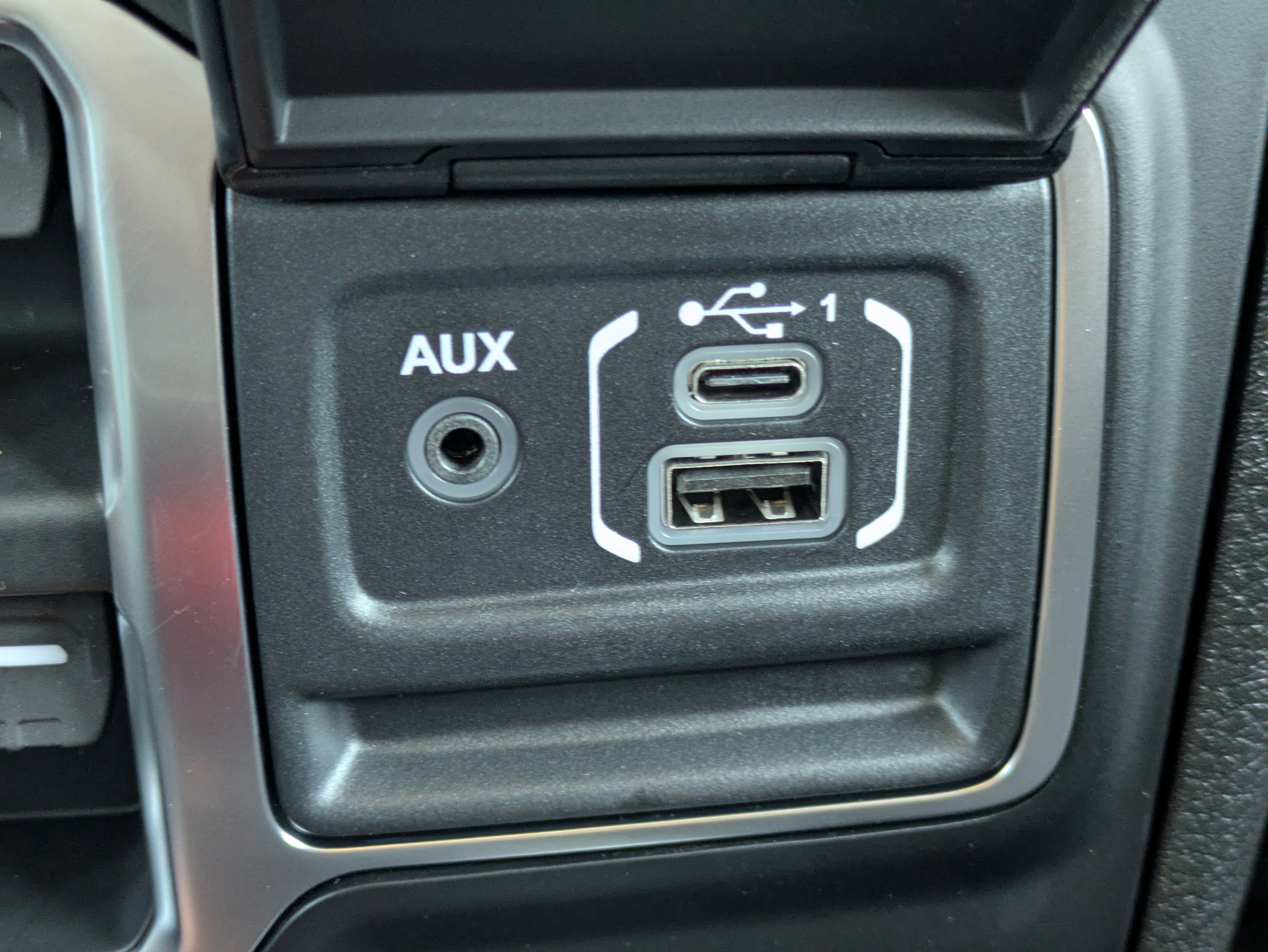 New 2026 Jeep Gladiator Rubicon w/ Safety Group AWD/4WD image 22