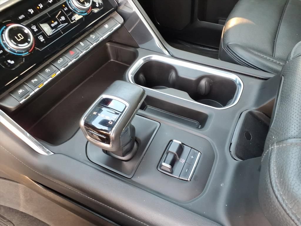 Used 2024 GMC Sierra 1500 Denali w/ Denali Reserve Package AWD/4WD image 13