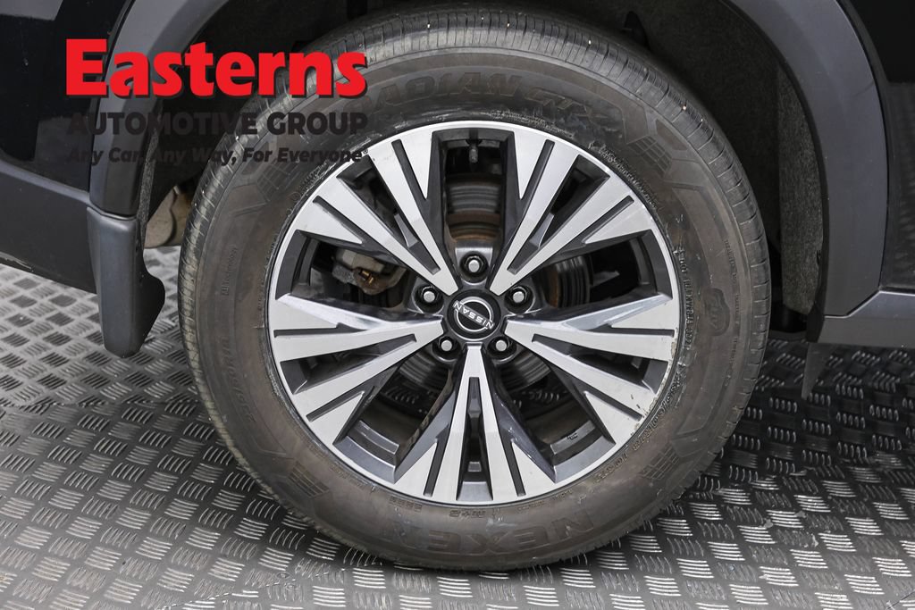 Used 2023 Nissan Rogue SV AWD/4WD image 31