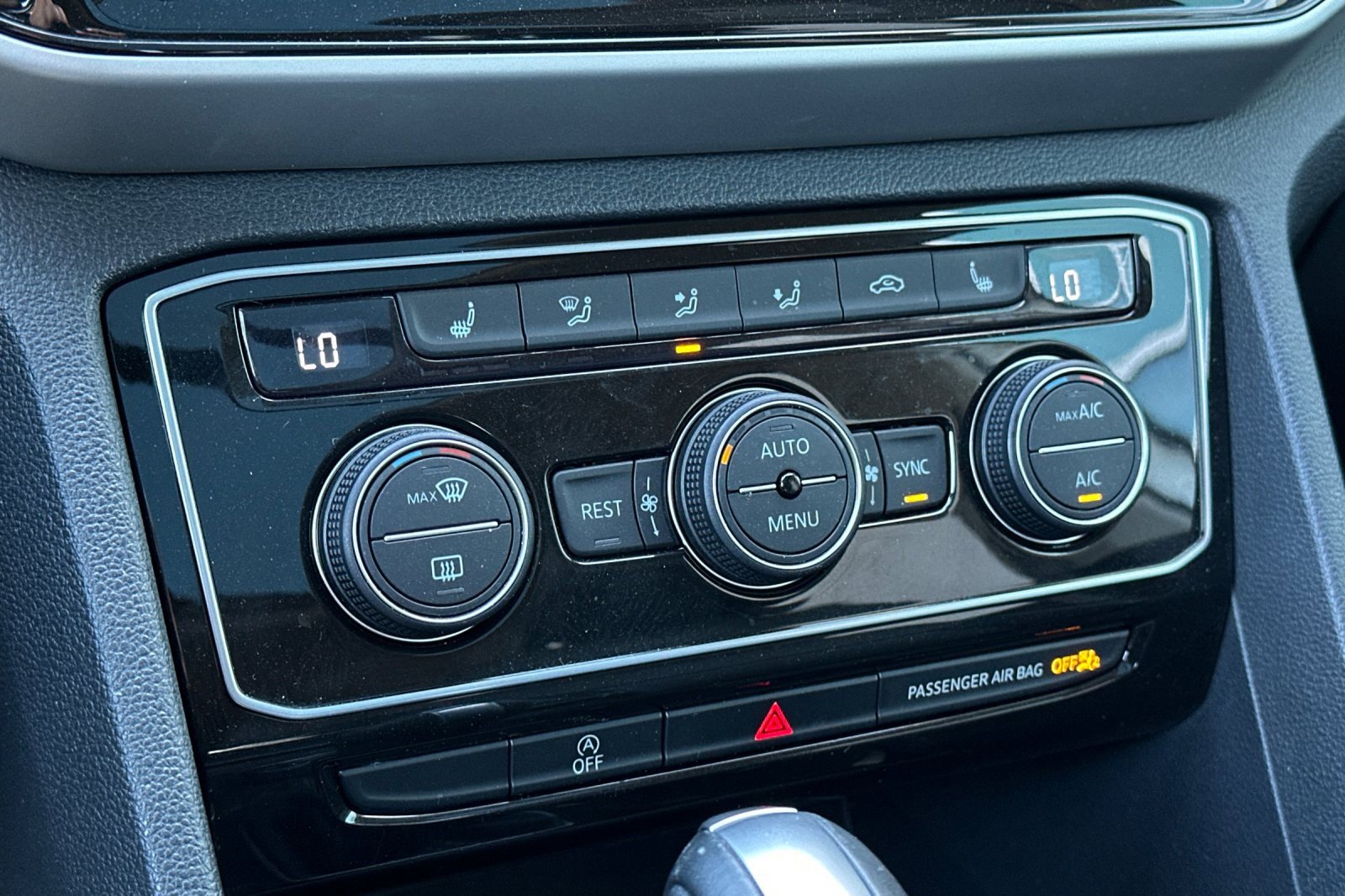 Used 2023 Volkswagen Atlas SEL image 22