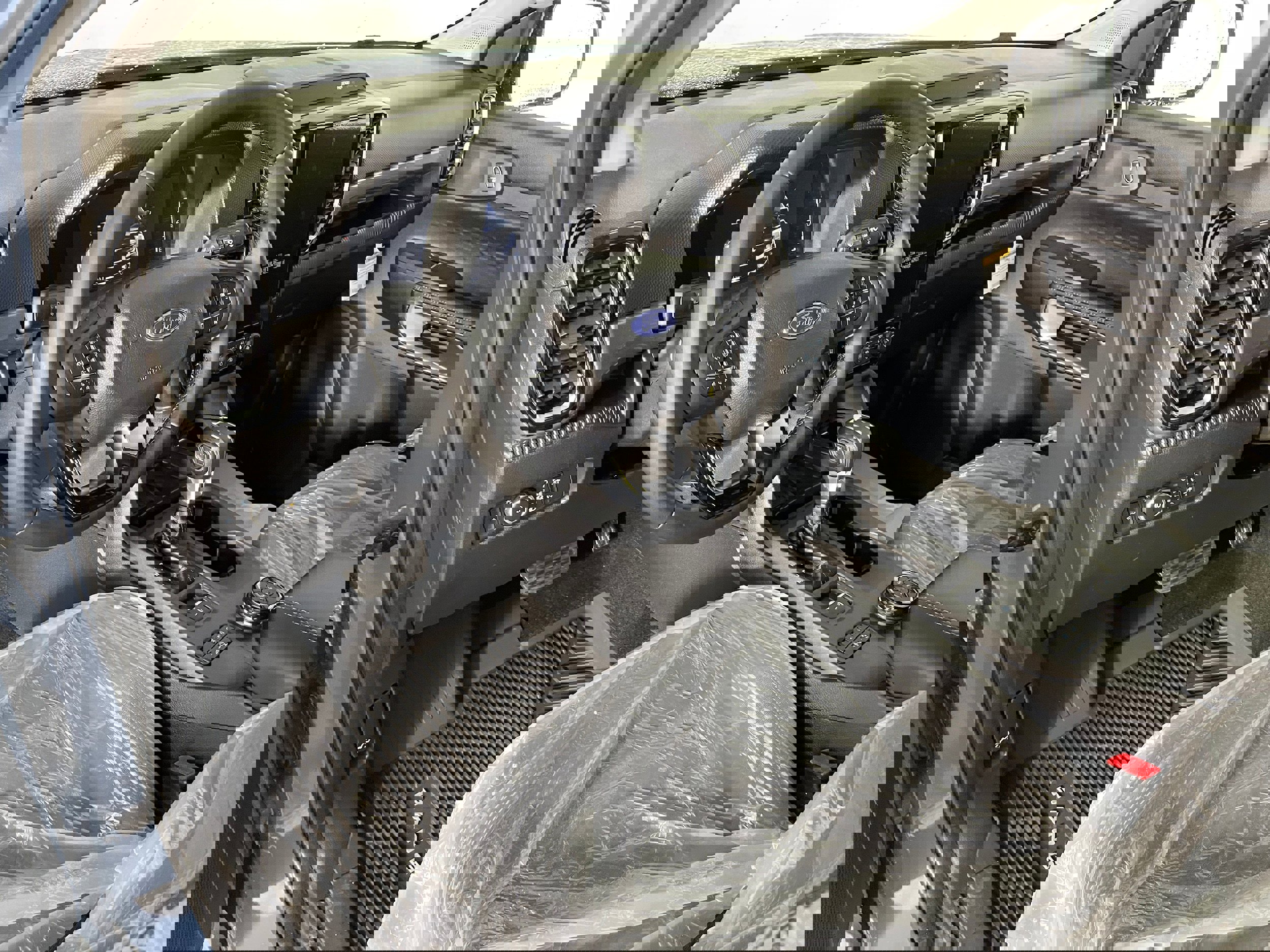 New 2025 Ford Ranger XLT w/ FX4 Off-Road Package image 2