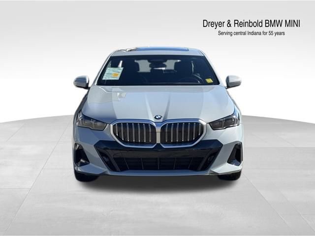 Certified 2024 BMW 530i xDrive w/ M Sport Package image 8