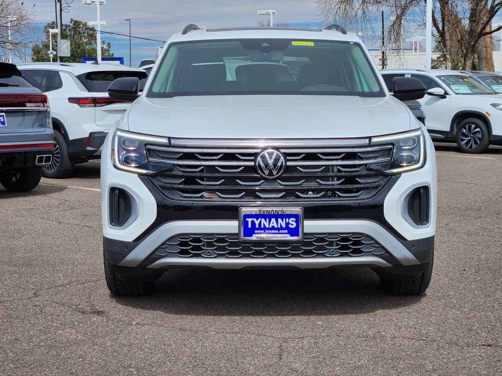 New 2026 Volkswagen Atlas Peak Edition AWD/4WD image 2