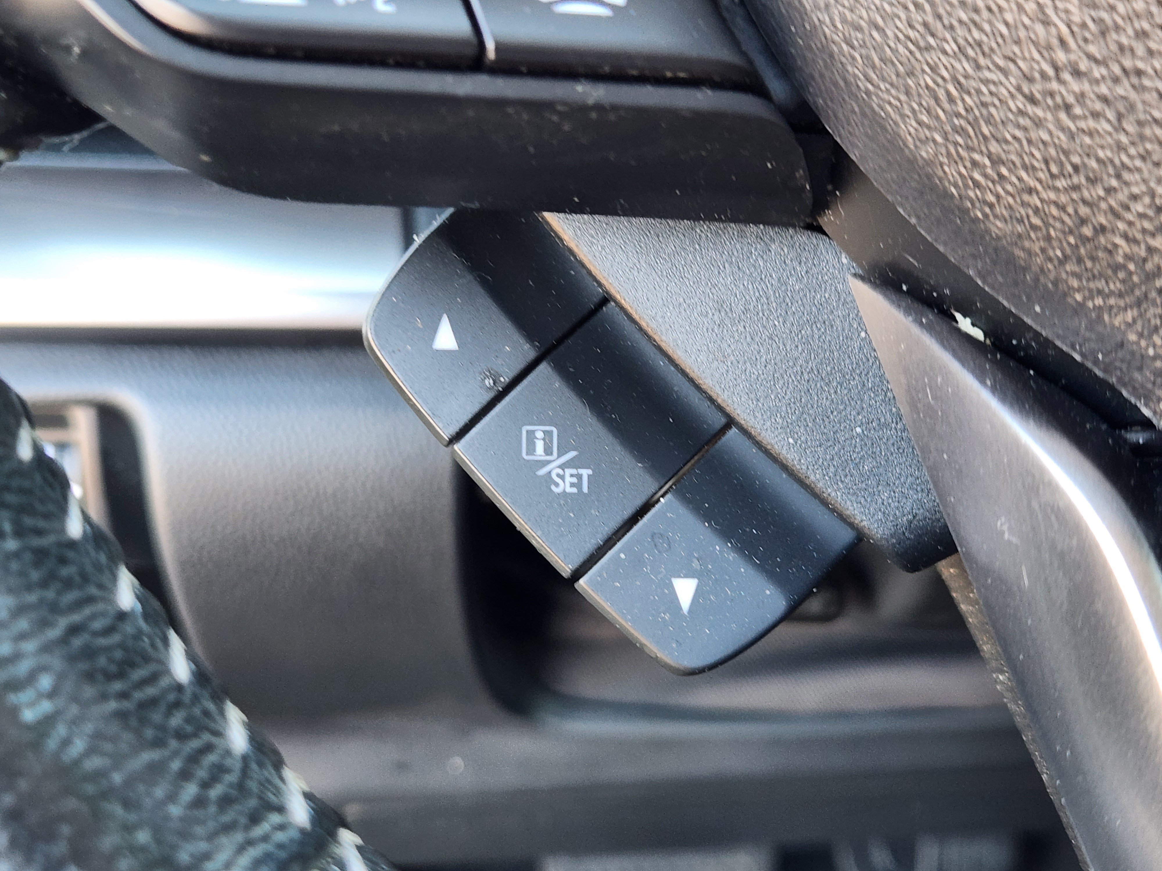 Used 2022 Subaru Forester Premium AWD/4WD image 27