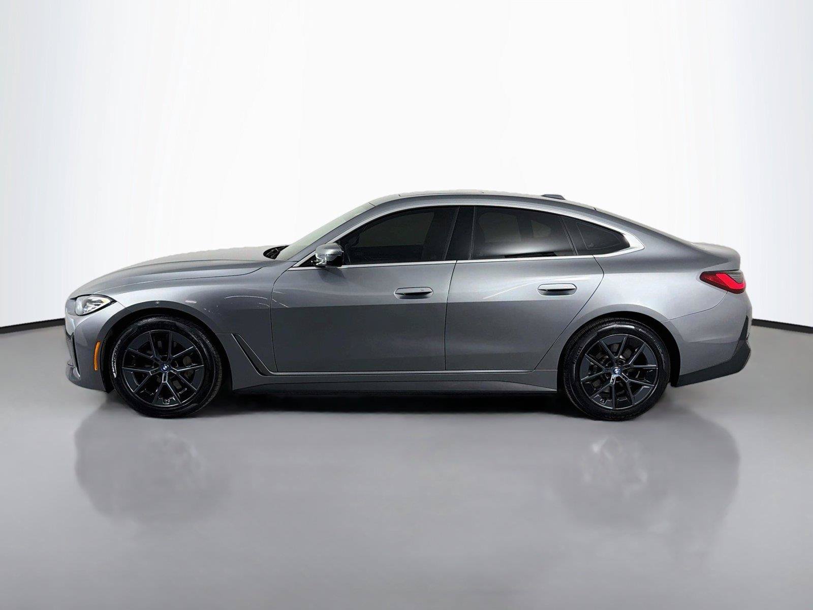 Used 2024 BMW i4 eDrive35 w/ Premium Package RWD image 8