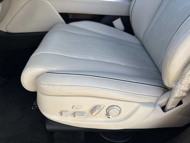 Used 2022 Genesis GV80 2.5T w/ Prestige Package 04 image 20