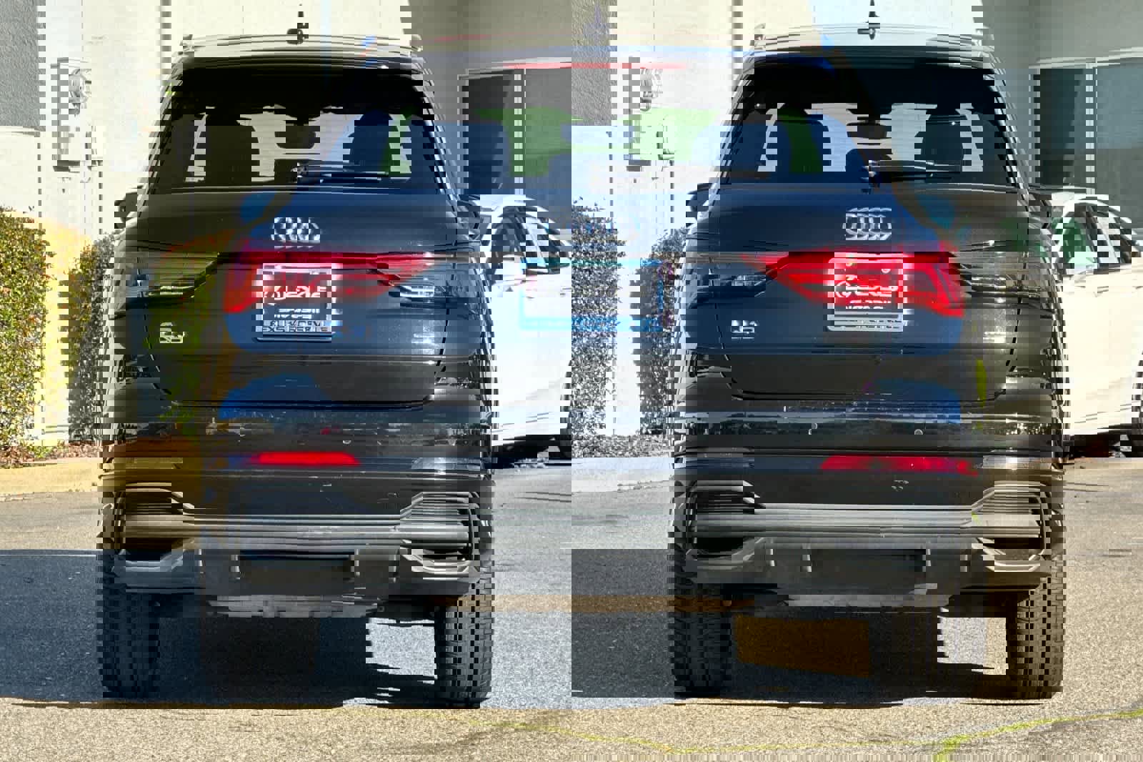 Used 2023 Audi Q3 2.0T Premium image 8