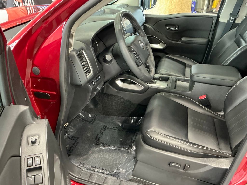Used 2024 Nissan Frontier SL w/ Technology Package image 4