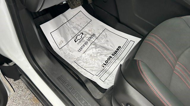 Certified 2022 Chevrolet Equinox RS w/ LPO, Floor Liner Package image 19