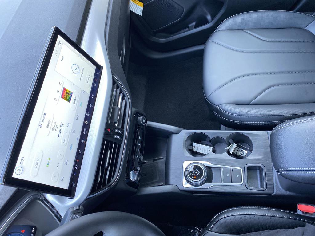 New 2025 Ford Escape Base w/ PHEV Premium Package image 24