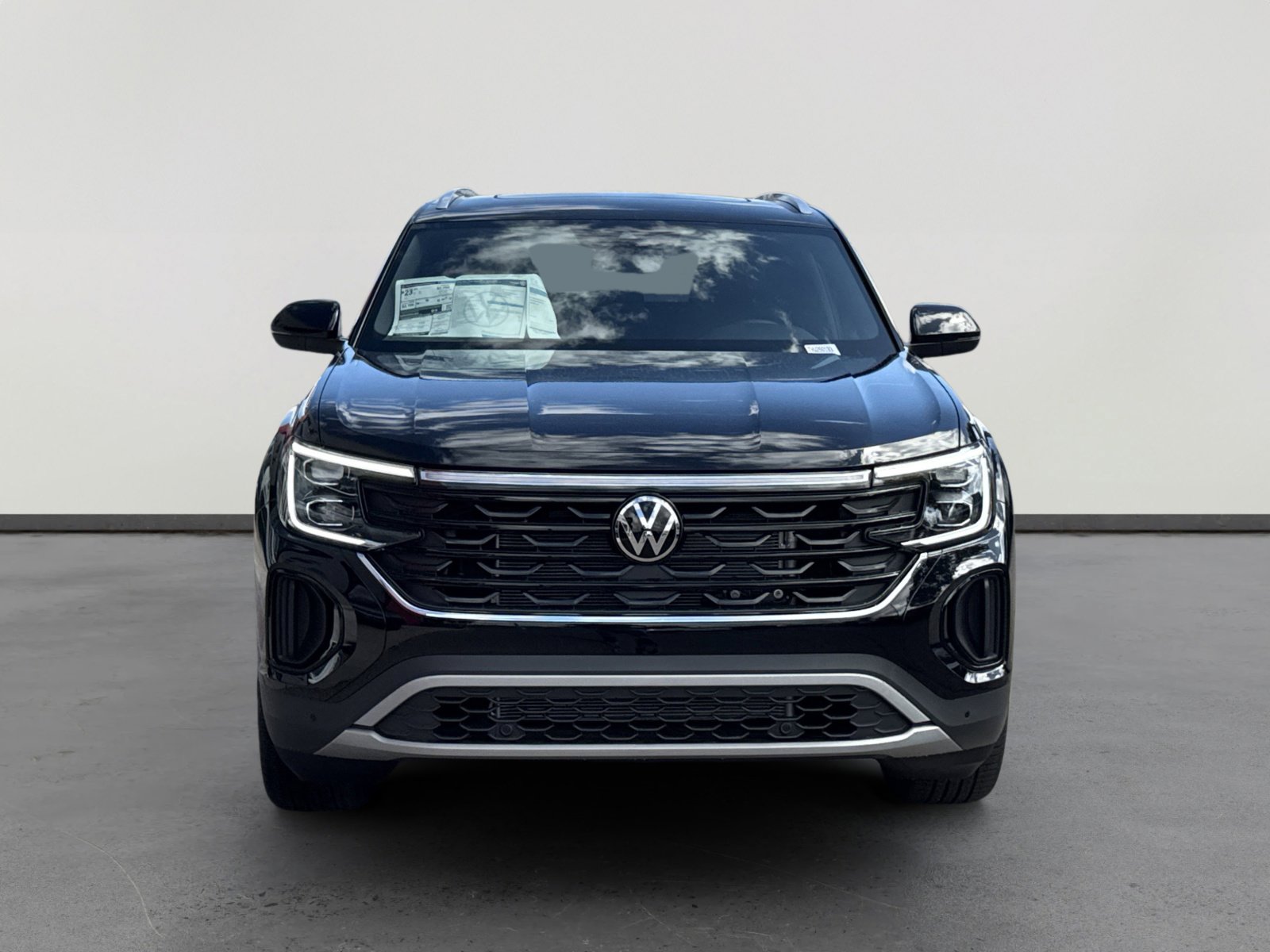 New 2026 Volkswagen Atlas Cross Sport SE image 2