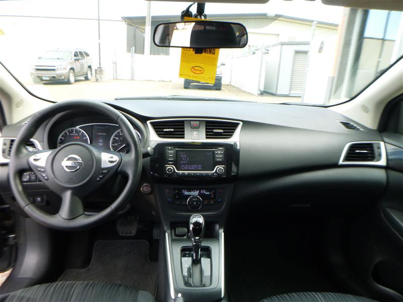 Used 2018 Nissan Sentra SV FWD image 9