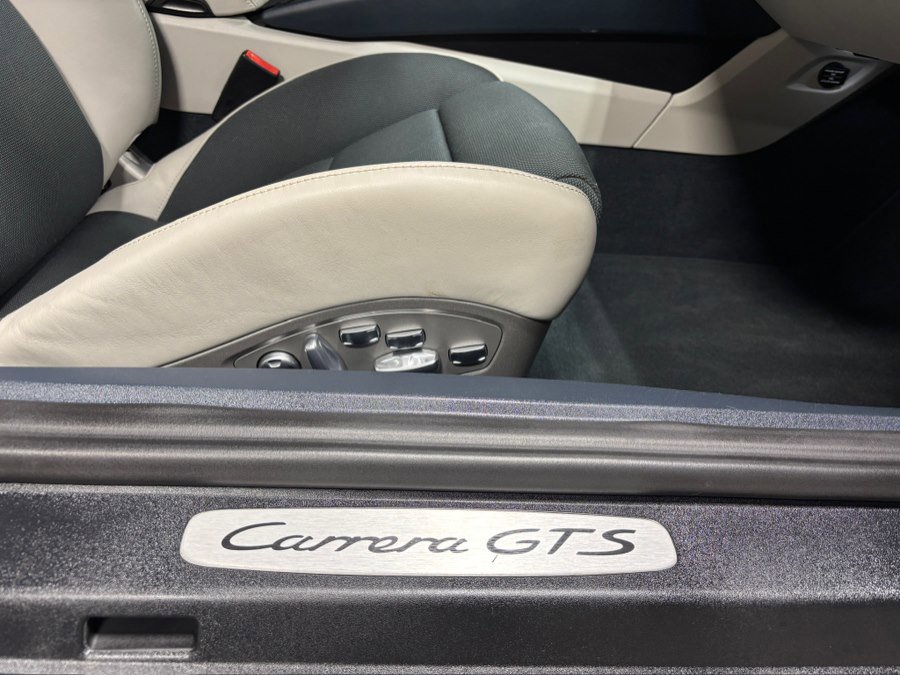 Used 2019 Porsche 911 Carrera GTS RWD image 23