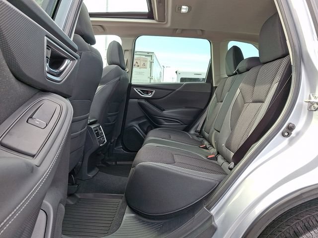 Used 2023 Subaru Forester Premium AWD/4WD image 13