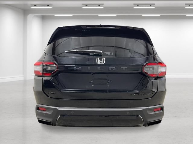 New 2026 Honda Pilot Black Edition image 4