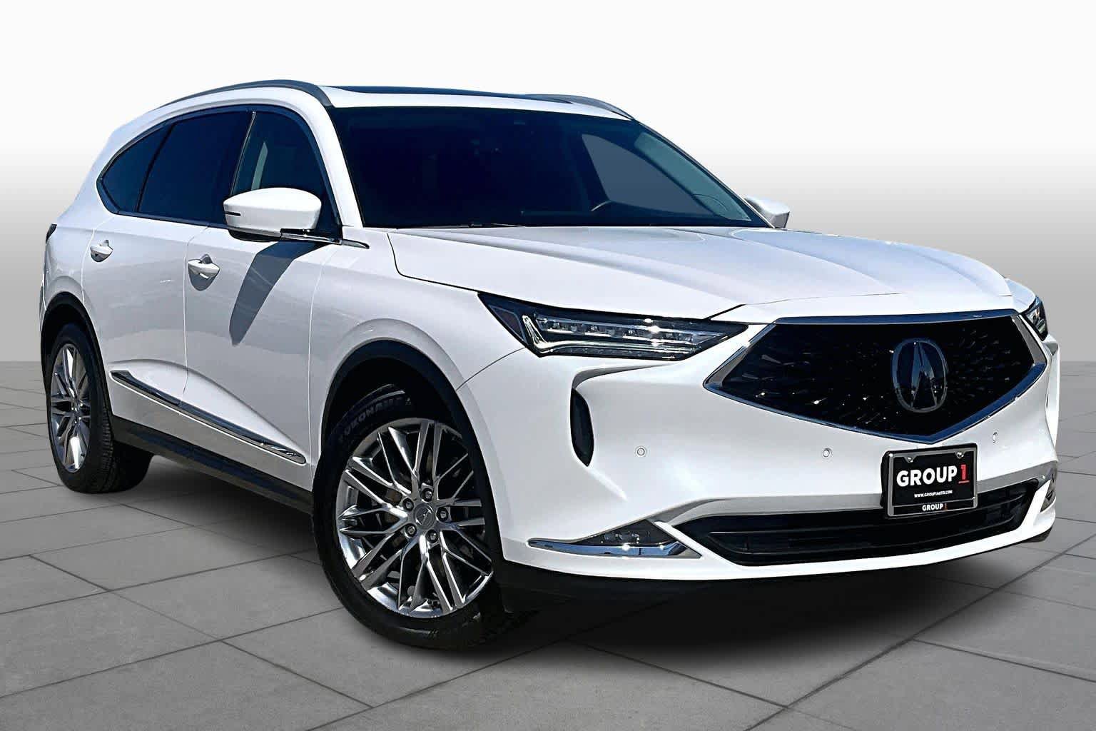 Used 2023 Acura MDX SH-AWD w/ Advance Package image 3