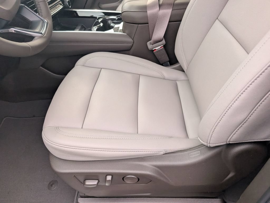 New 2026 Chevrolet Tahoe LT w/ Comfort Package AWD/4WD image 19
