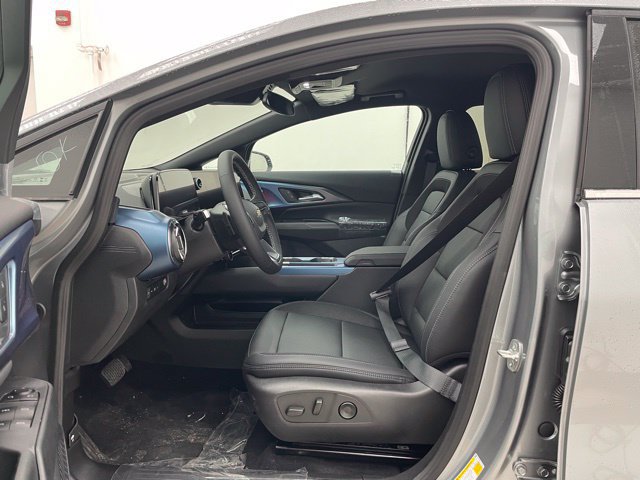 New 2026 Chevrolet Equinox EV LT AWD/4WD image 8